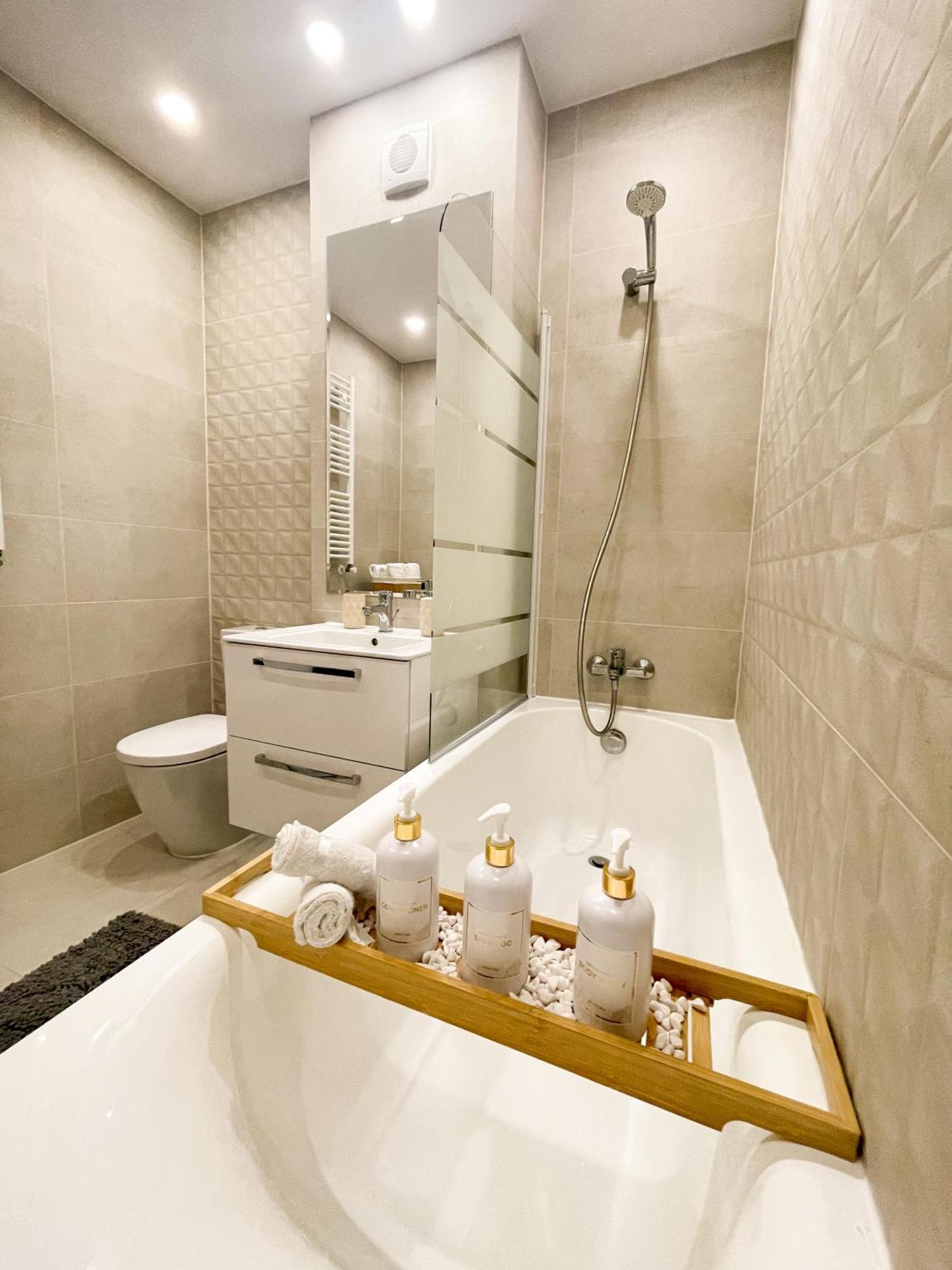 Apartamento Metropolis Elegance Bucarest Exterior foto