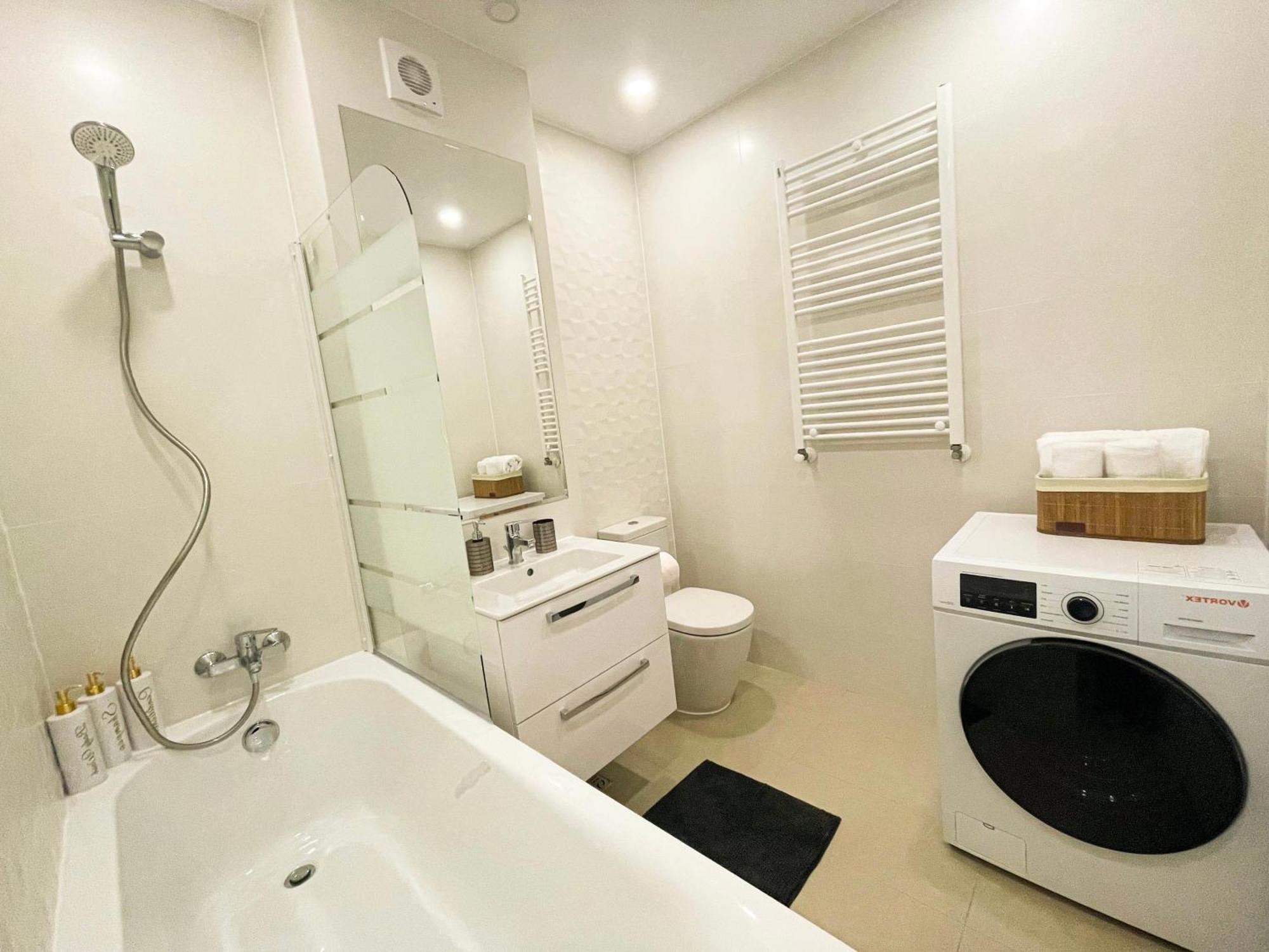 Apartamento Metropolis Elegance Bucarest Exterior foto