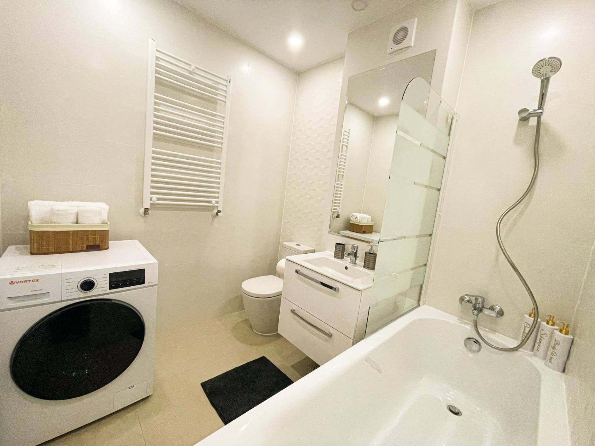Apartamento Metropolis Elegance Bucarest Exterior foto
